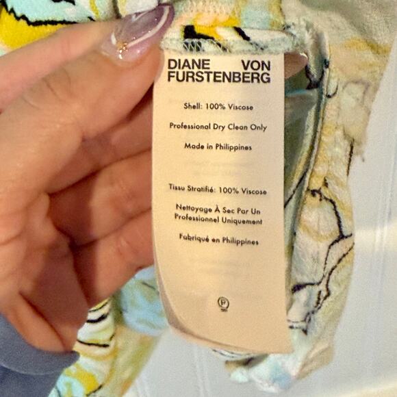 Vintage Diane von Furstenberg Pastel Swirl Dress Size S - Picture 8 of 8